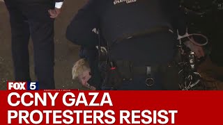 CCNY Gaza protesters resist arrest