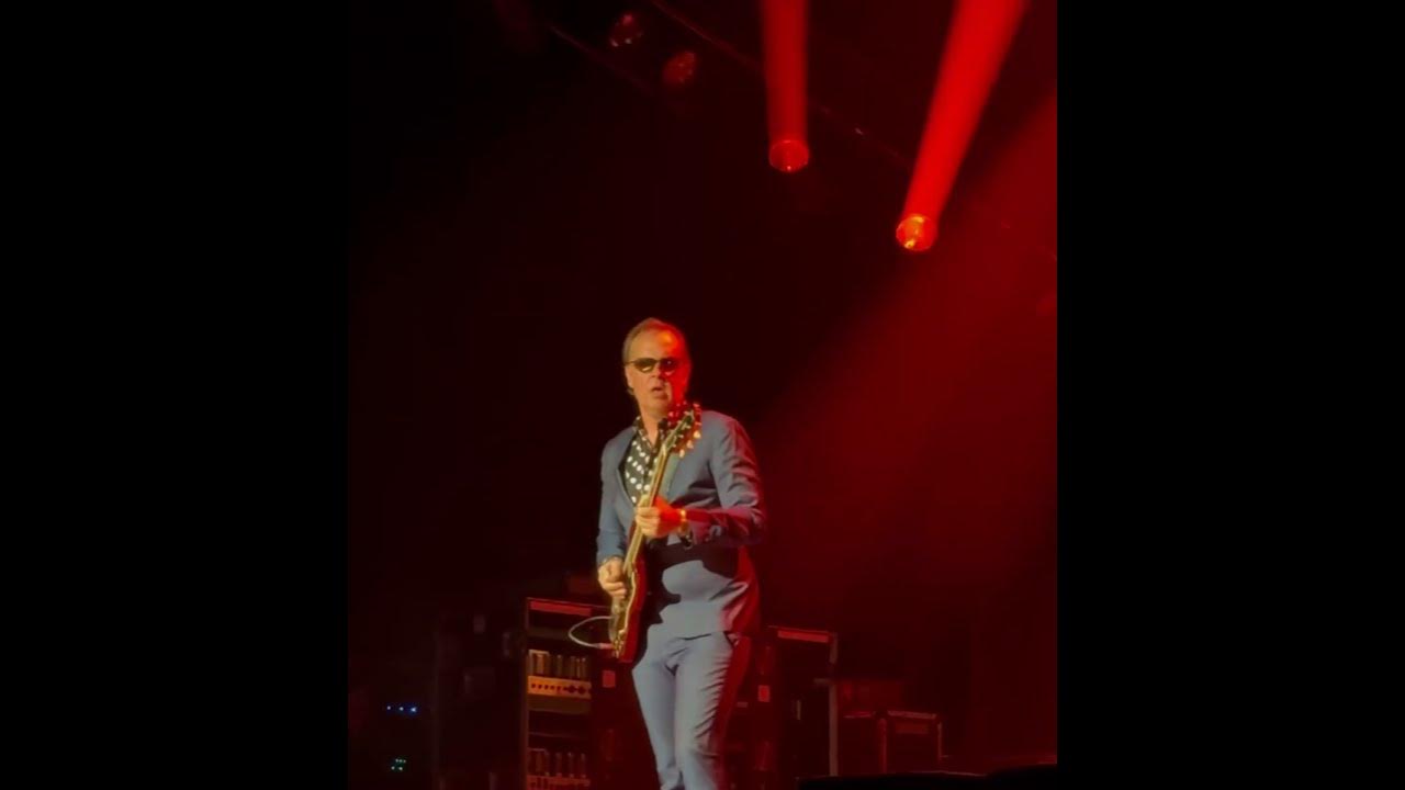 Joe Bonamassa-Hope You Realize It (Goodbye Again) - Live @  The State Theater Minneapolis, MN