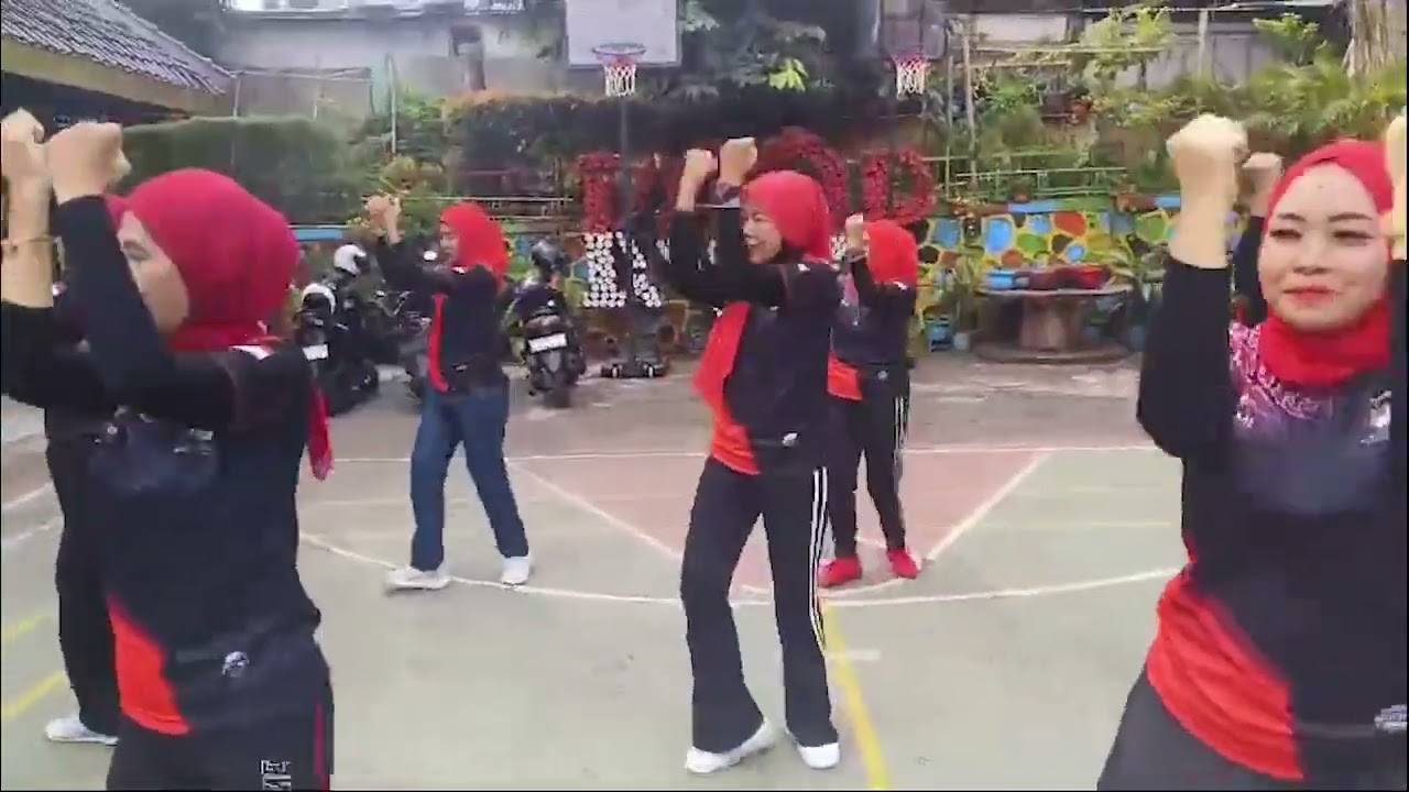 kreasi taman jurug..# kreasi DIKLAT DPN PORPI # di peragakan DIKLAT PORPI jakarta timur