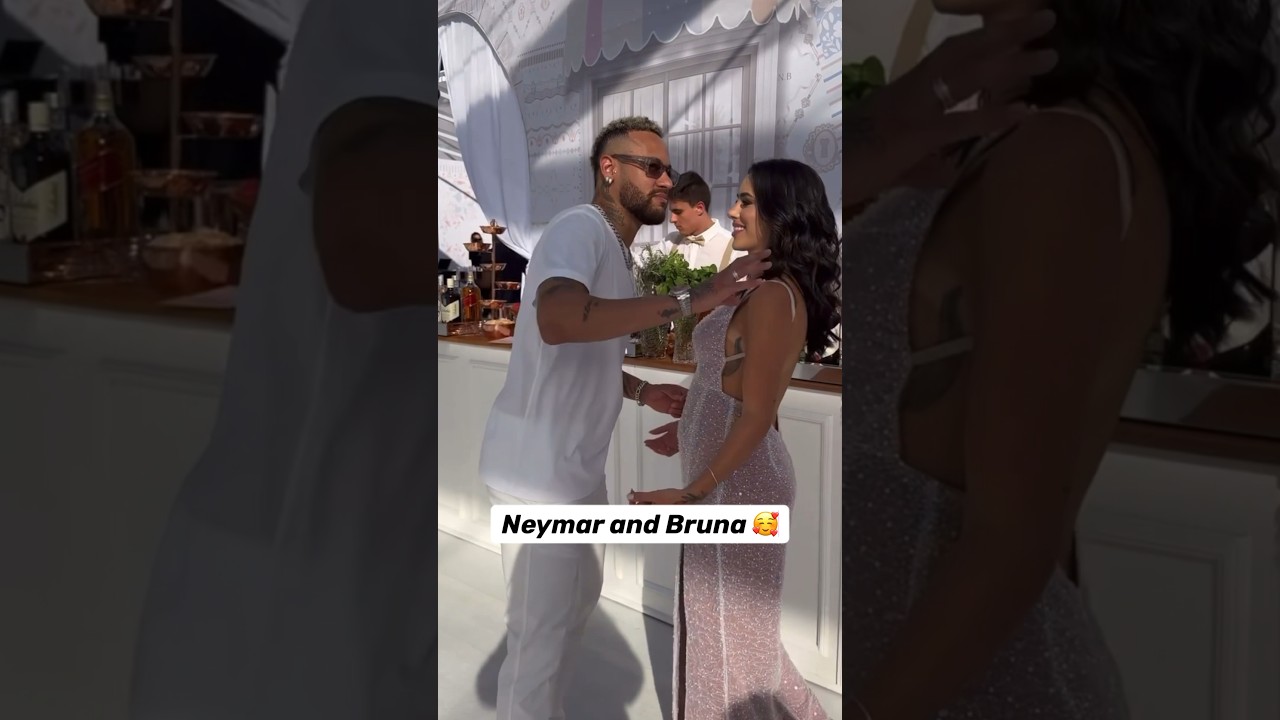 What a couple! Neymar and Bruna 🥹