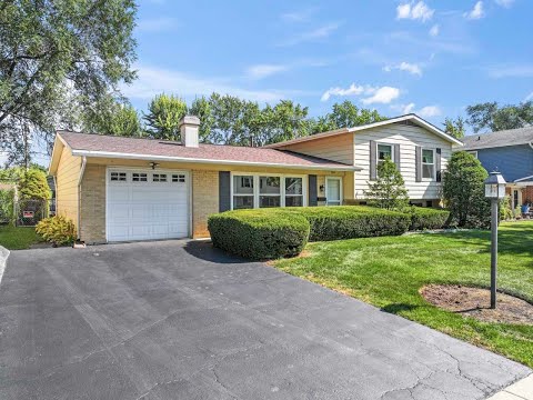 7843 Kensignton Ln, Hanover Park, IL home video tour