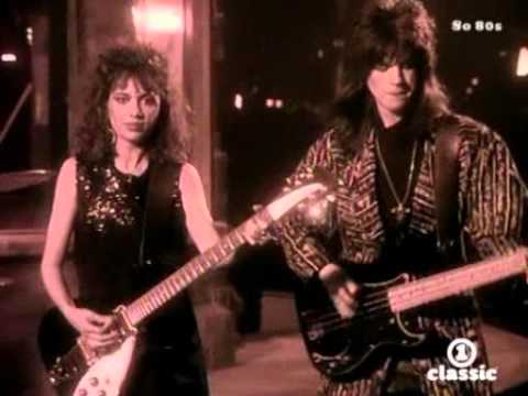 You tube the bangles if she knew what she wants You tube the bangles if she knew what she wants