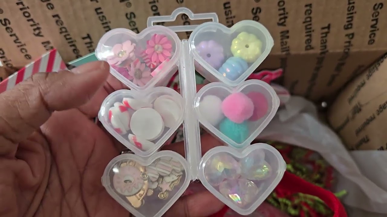 Come pack a swap with me! 🎄 Christmas 🍬 Candyland hosted by @arcticglam3666 