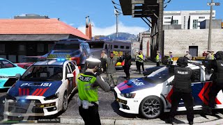 Patroli Kejar Kejaran Polisi Dengan Teroris Berbahaya! GTA 5 Mod Polisi Indonesia screenshot 5