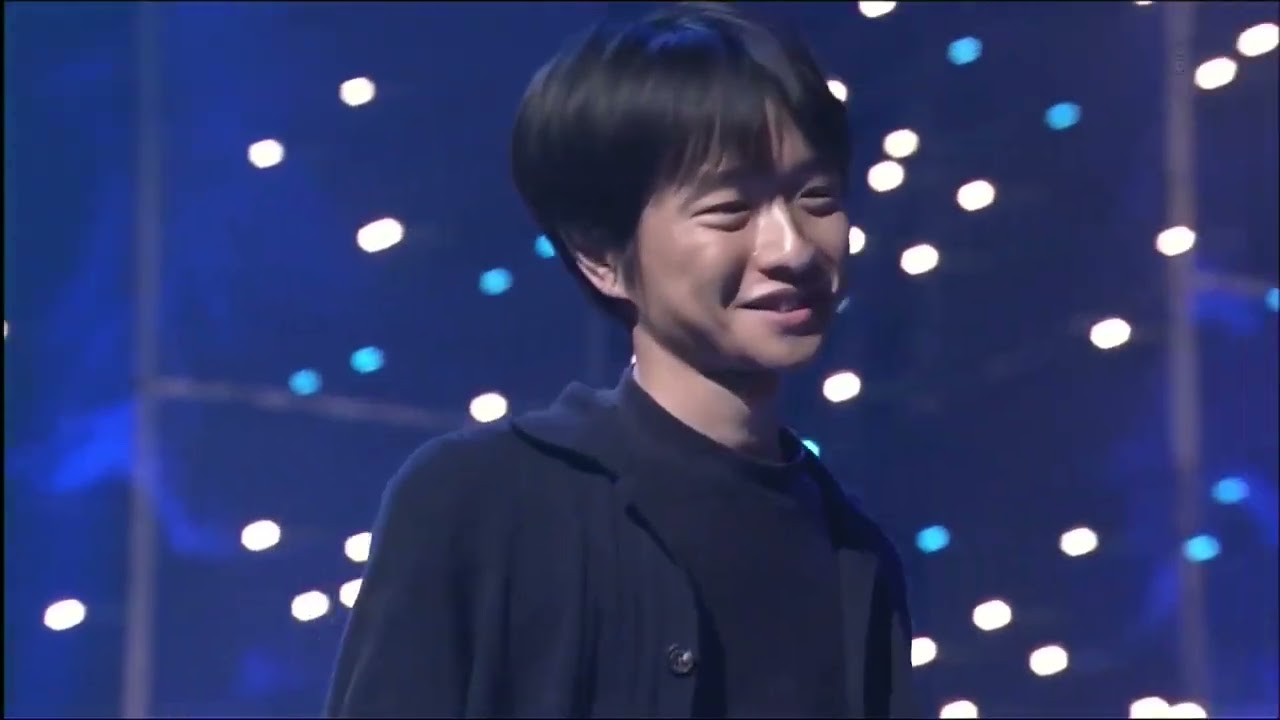小沢健二 (Kenji Ozawa) - ぼくらが旅に出る理由 (Live) - YouTube