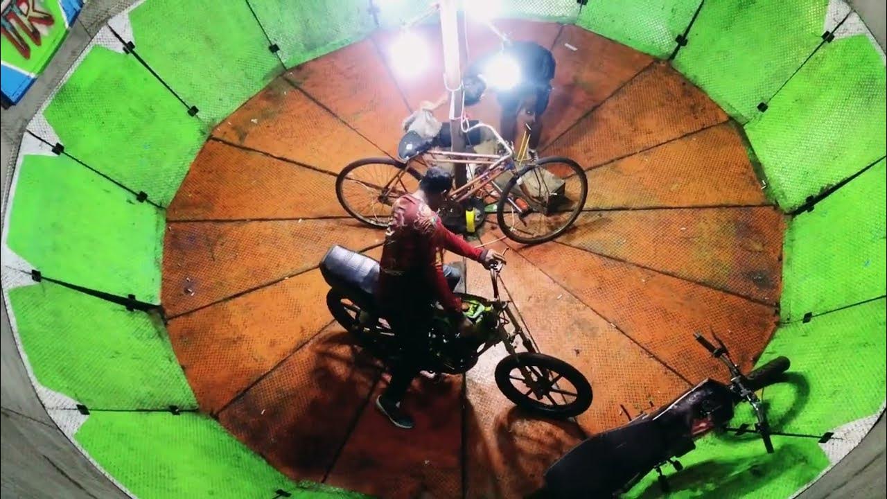 Atraksi Tong Edan!!! Tong setan!!! Pake motor 2 tak RX KING!!! Hiburan