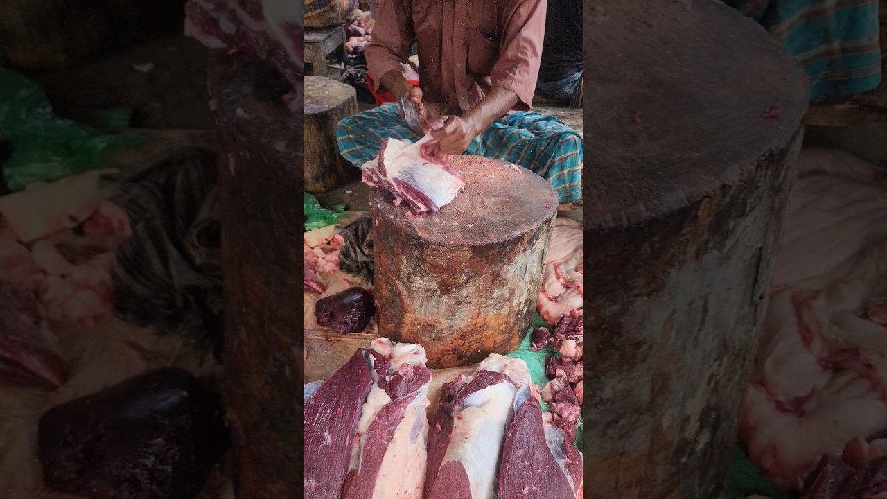 Specious Beef Cutting Factory 