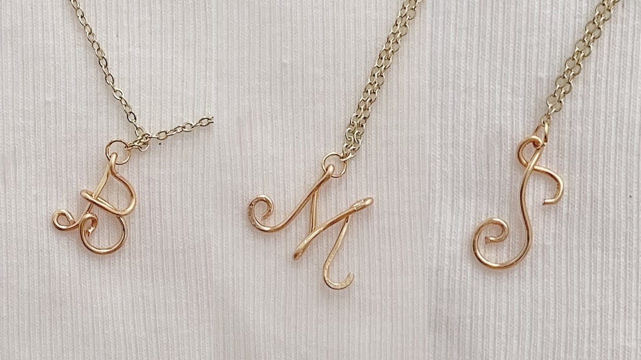 10 Tips to Choose the Perfect Personalized Necklace