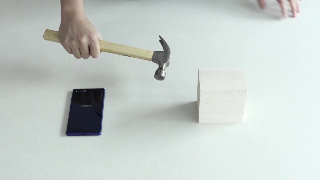 Bezel less Doogee Mix Hammer Test!