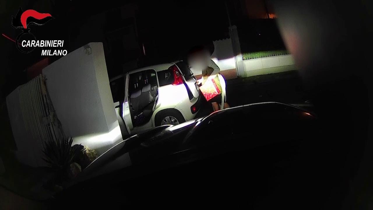 Milano, svaligiarono villa manager Huawei: la telecamera nell'auto incastra i ladri