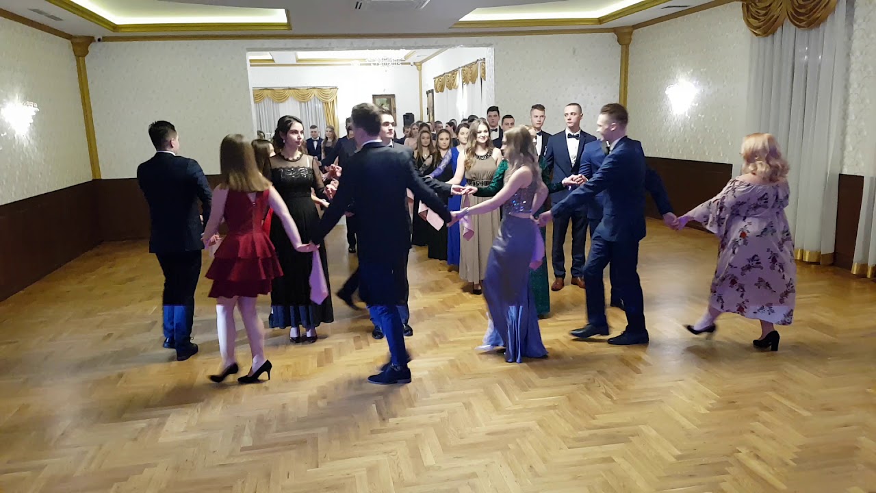 Studniówka 2019 - Polonez klasy 3b