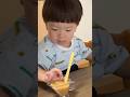 🍎Smoothie Time! Mugi Can’t Get Enough / スムージーに夢中な朝ごはん (1y10m24d No.2)