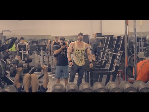 Vidéo: Bradley Martyn Net Worth, Wiki, Salaire, Âge, Marié, Naturel, Gym, Hauteur, Bio