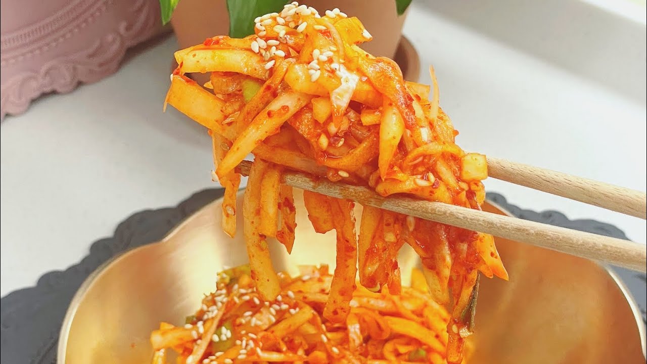 절이지않고 아삭한 무생채 만드는법! 명절음식 느끼함을 깨워줄 홍게액젓 무생채황금레시피