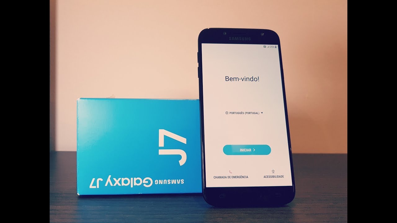 Unboxing Samsung Galaxy J7 (2017) - YouTube