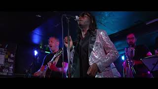 Miss Aranivah - Junior Dell & The D-Lites