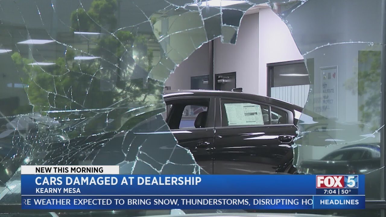 Man Suspected Of Smashing Windows At Car Dealership Arrested - YouTube