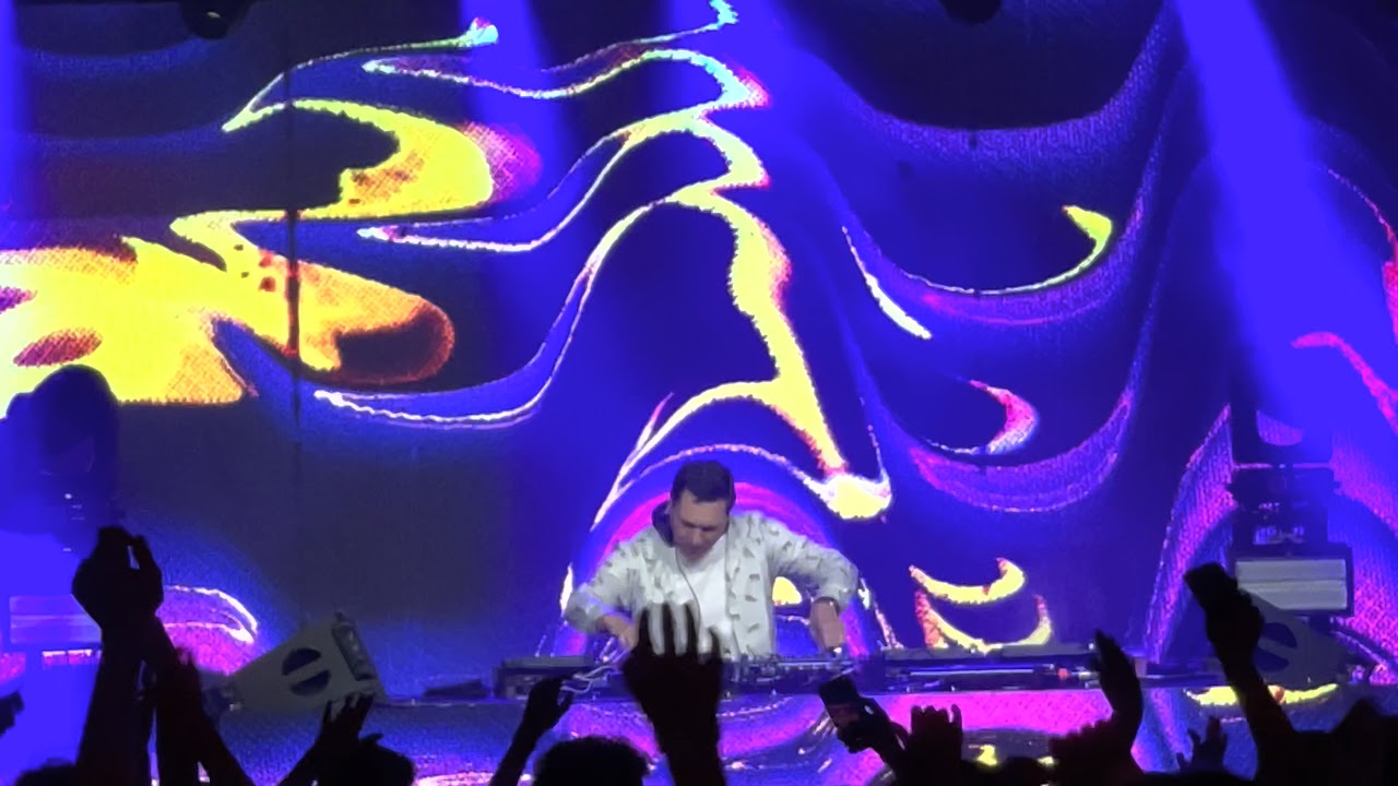 Tiësto Remix - ATB “Your Love (9PM)” Live at The Oasis Miami - 5/7/21
