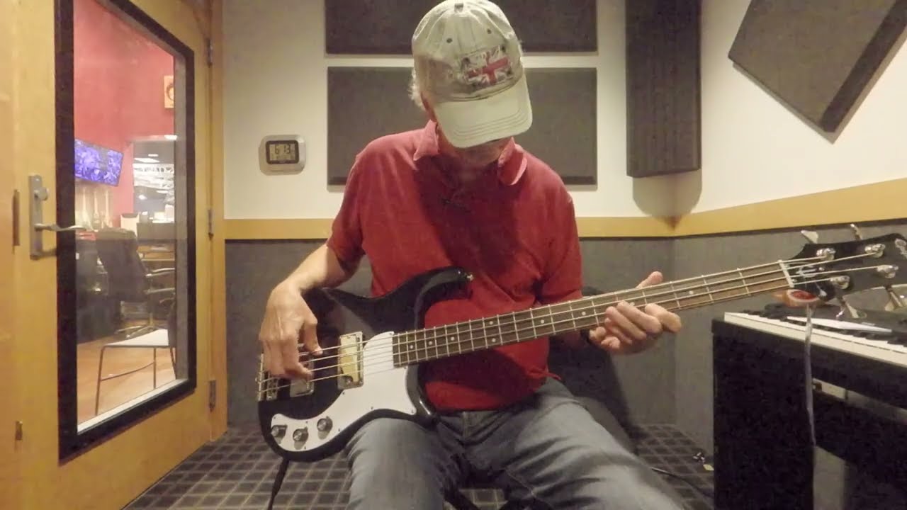 Epiphone Embassy Bass - YouTube