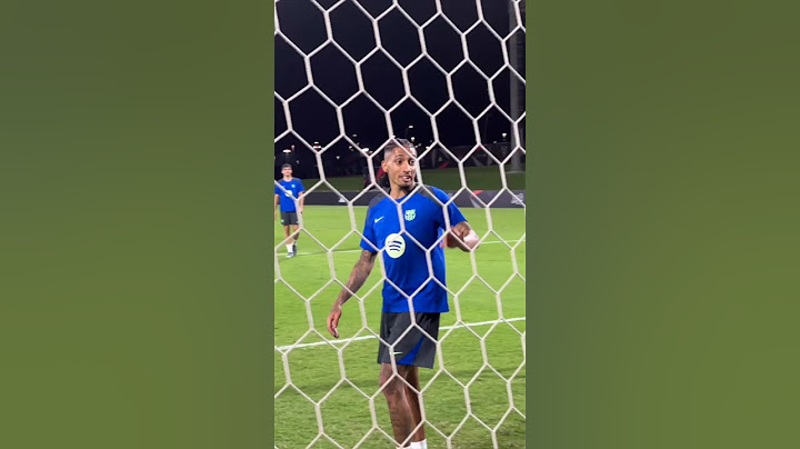 Goalkeeper mode: ON 🤣🔝  #fcbarcelona #football #raphinha