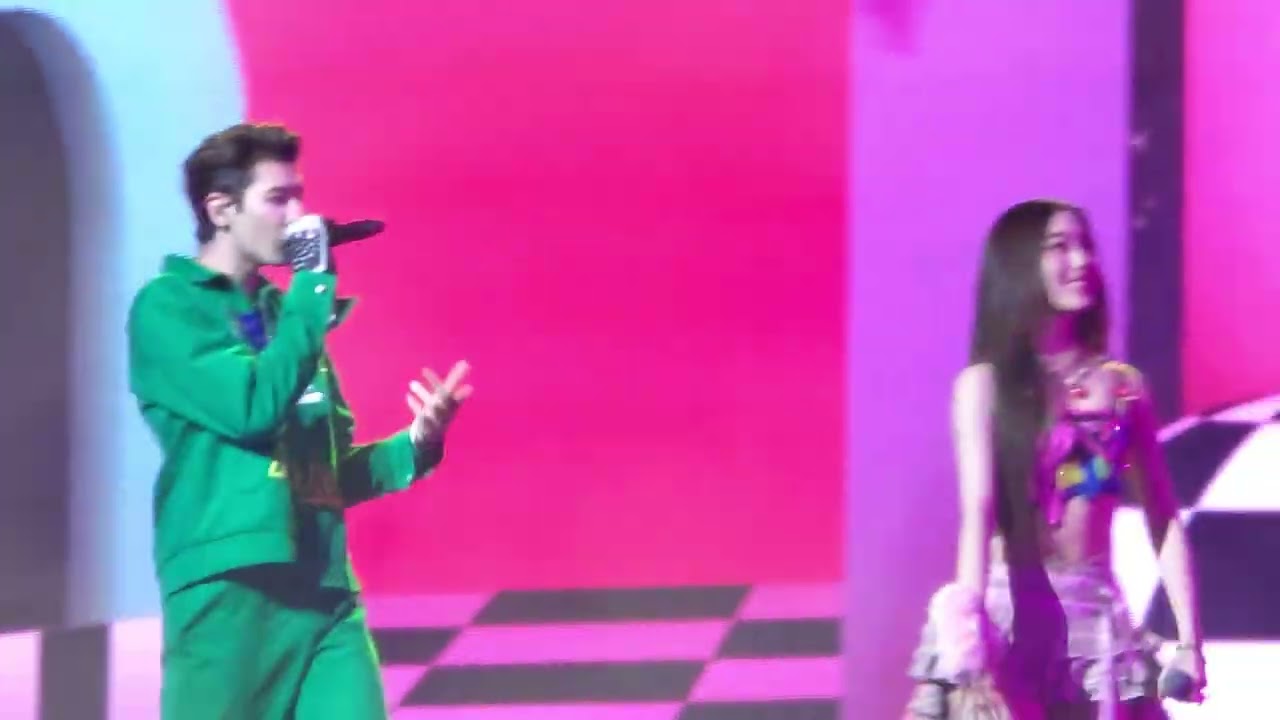 แค่ที่รัก อ๊ะอาย แทด เออร์วิน SUNSUPresentsXOXOmultiverseConcert