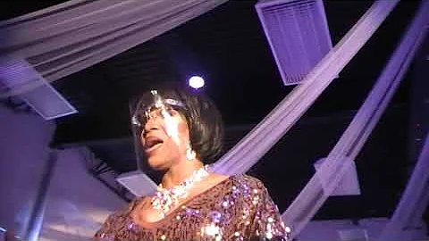 Alicia Kelly performing @ Legends "A Night of Roya...