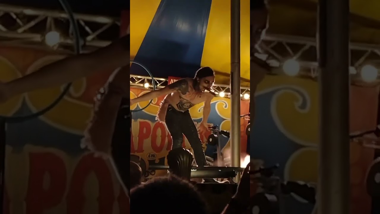 SWORD SWALLOWING ft. auzzyblood