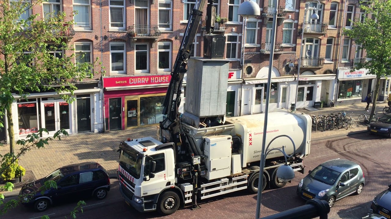 How underground trash bins are emptied