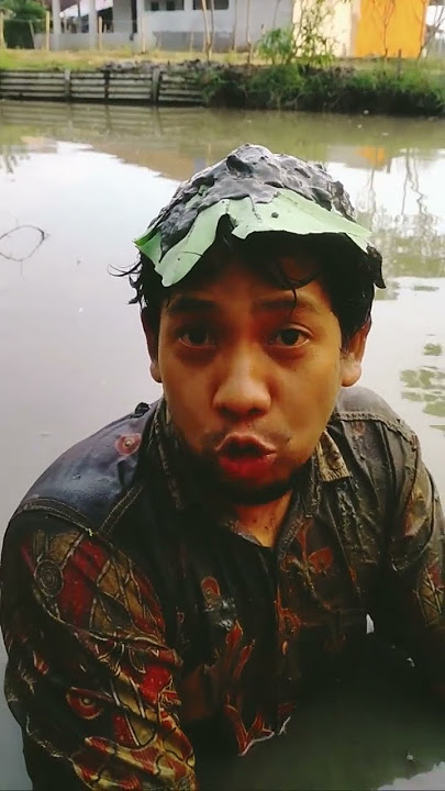 Cangkurileng Dina injuk 😂 #hiburanlucu #hiburanrakya #ngakak #pantunsunda #videolucu #videokocak