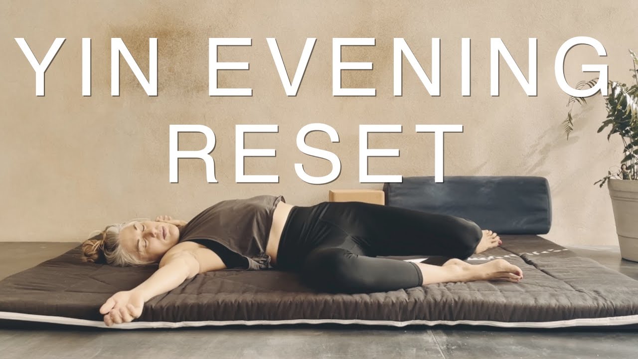 Yin Yoga Evening Reset 25 Min | Gentle Bedtime Yoga for Deep Relaxation & Sleep