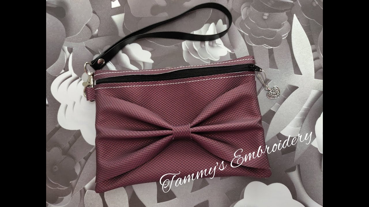 ITH Embroidered 5X7 Bow Front Vinyl Zip Bag