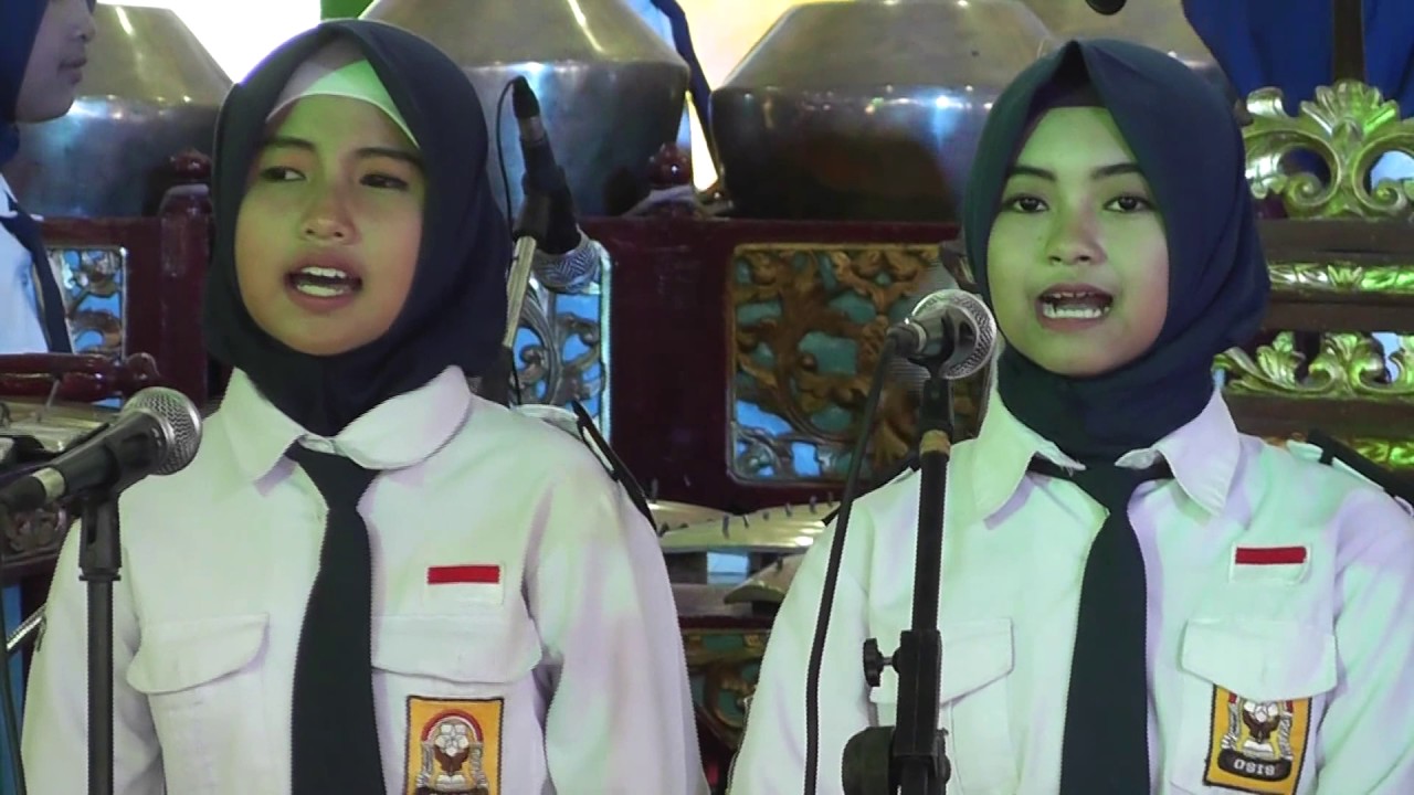 SMP N 1 Pringkuku (Sinden terbaik : festival karawitan tkt. SLTP se Kab. Pacitan, 11 Peb 2017)