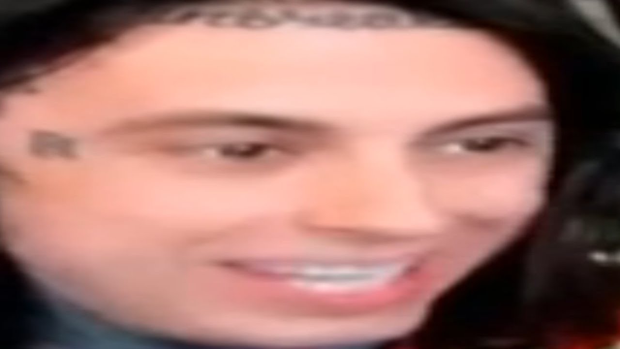 Ronnie Radke flexin on us for 10 minutes straight | House Tour