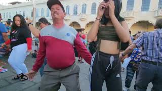 Mira Como La Hijastra Muestra Sus Mejores Pasos