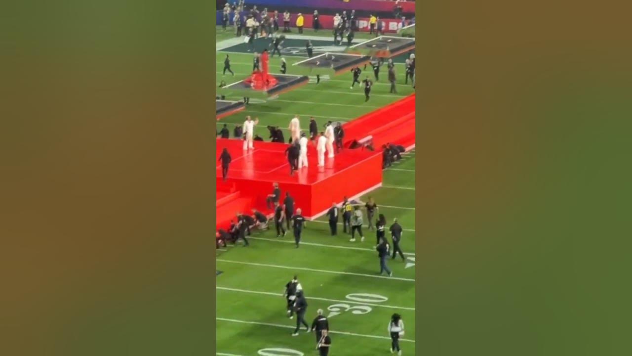 Rihanna super bowl concert behind the scene YouTube