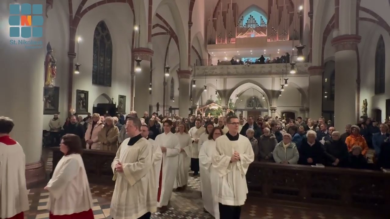 Festlicher Einzug in St. Gertrud, Eller zur Einführung des neuen leitenden Pfr. Florian Ganslmeier