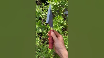 Tôi làm con dao lọc thịt bò bằng thép trục xe tăng Nhật sắc bén như nước có vẻ đẹp như tranh vẽ vậy