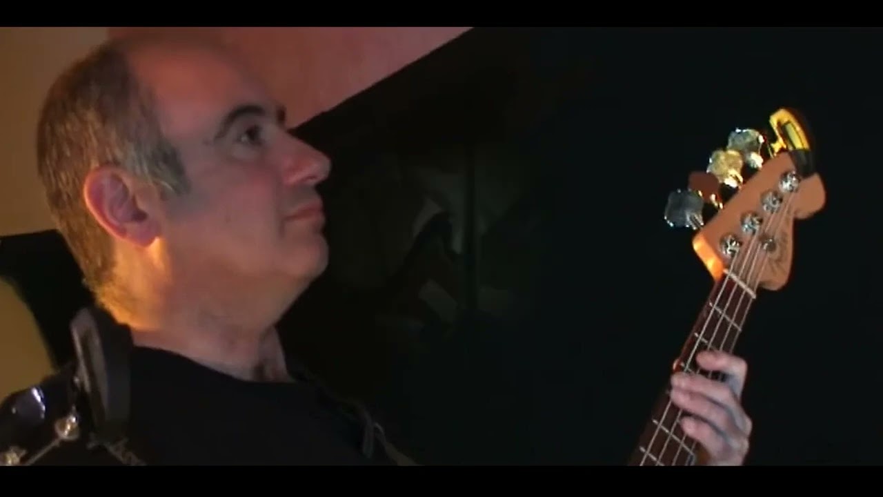 Sleduj MoM-Wicked Game-cover na YouTube Sleduj MoM-Wicked Game-cover na YouTube