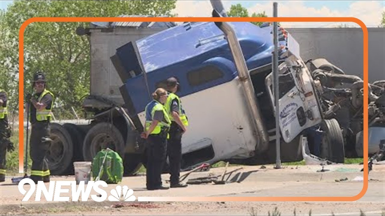 U.S. 85 in Commerce City reopens after multi-vehicle crash - YouTube