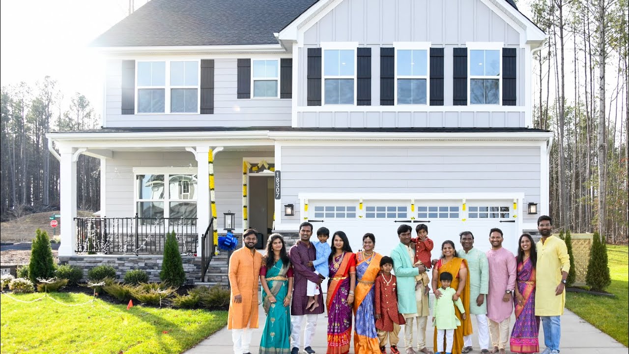 Ganesh Kumar & Saanvitha House Warming Ceremony!