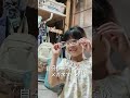 ママのメガネをこっそりかけてご機嫌な妹!注意されたら慌てて戻す、その反応が素直すぎる😂