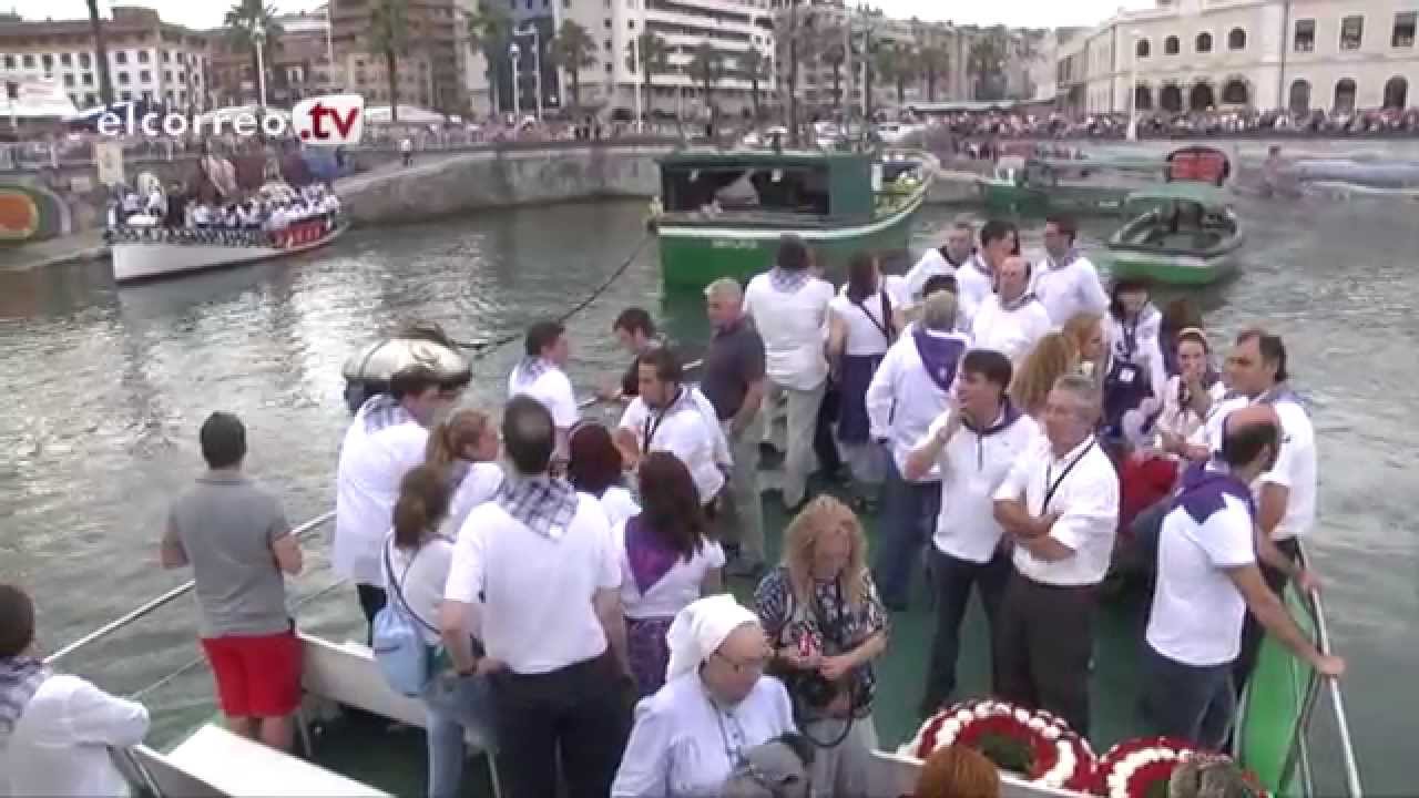 La Virgen del Carmen vuelve a surcar las aguas de Santurtzi