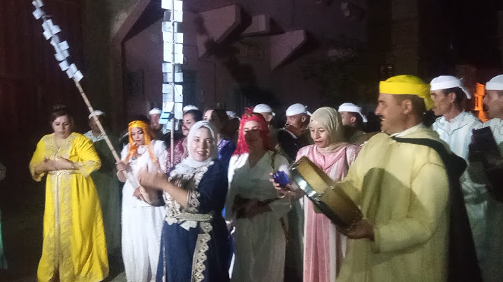 نايضة عند مي يطو في حفل زفاف ابنها 🇲🇦💃