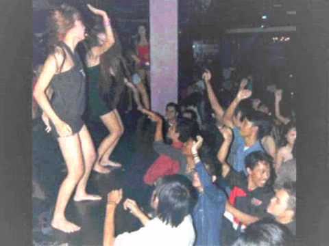 PACARAN ORA KAWIN ORA PENAK by chopet