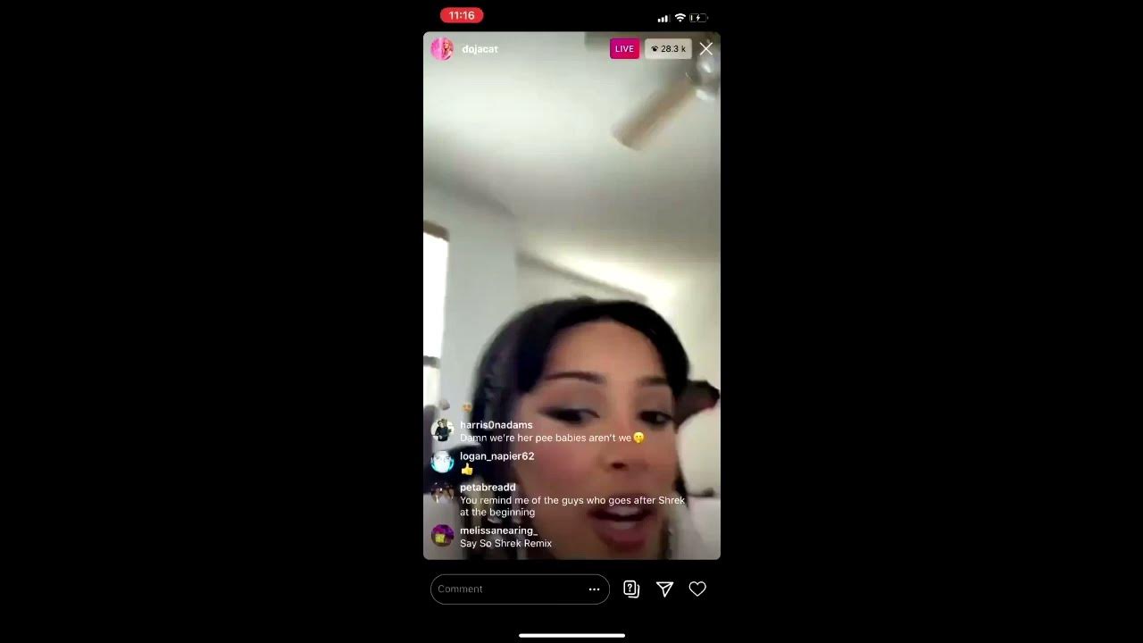 [ASMR] Doja Cat kissing the mic YouTube