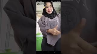 Hijab Pulen Jualan Es