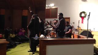Pastor Shawn Jones & The Believers - Im Depending On You