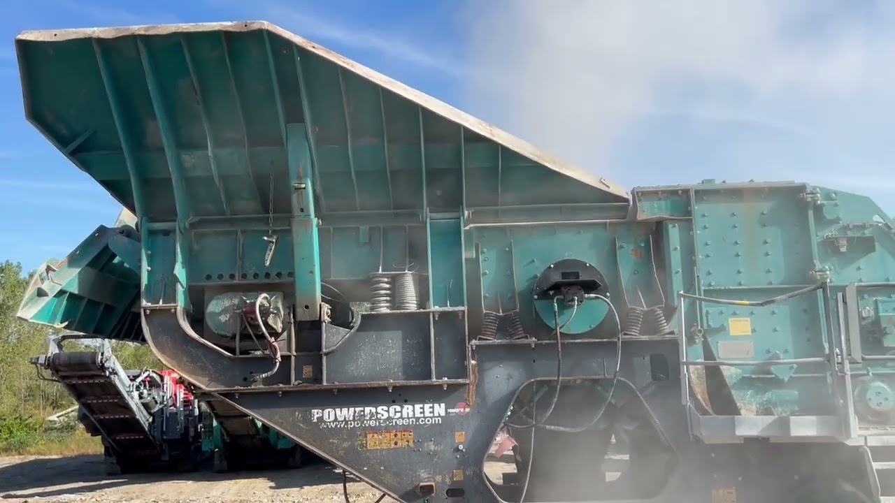 Lot 119: 2017 Powerscreen Trakpactor 500 Horizontal Impact Crusher