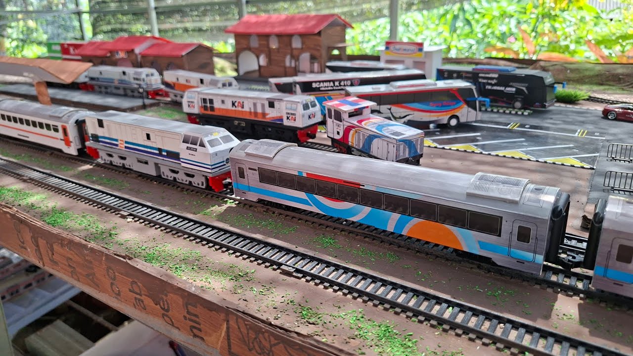 Компания South Pearl Car использует автобус CC 201 Longhood.