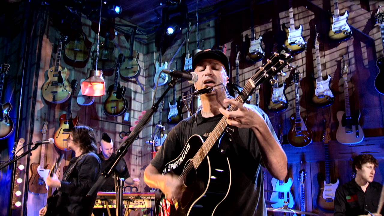 Tom Morello "Black Spartacus Heart Attack Machine" Guitar Center Sessions on DIRECTV